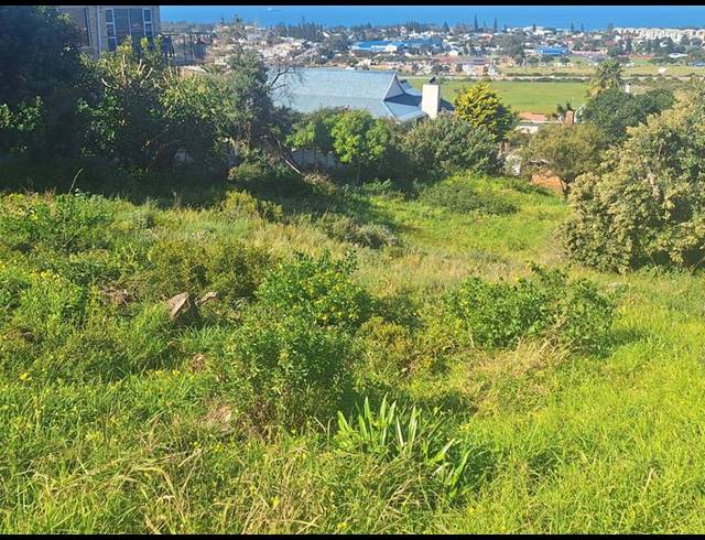 LAND FOR SALE IN HARTENBOS HEUWELS